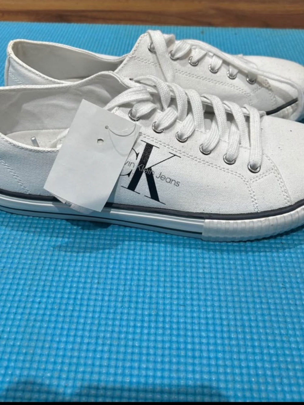 Calvin Klein Mens All White